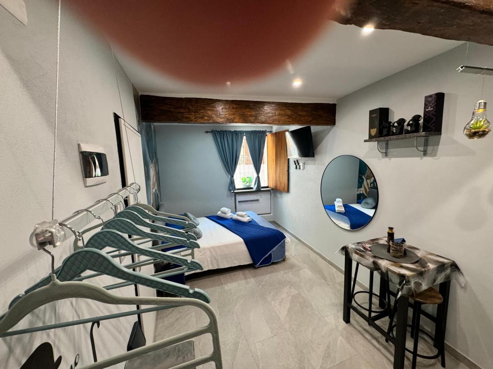 La Casa Di Jennifer Nel Centro Lägenhet Parma Exteriör bild